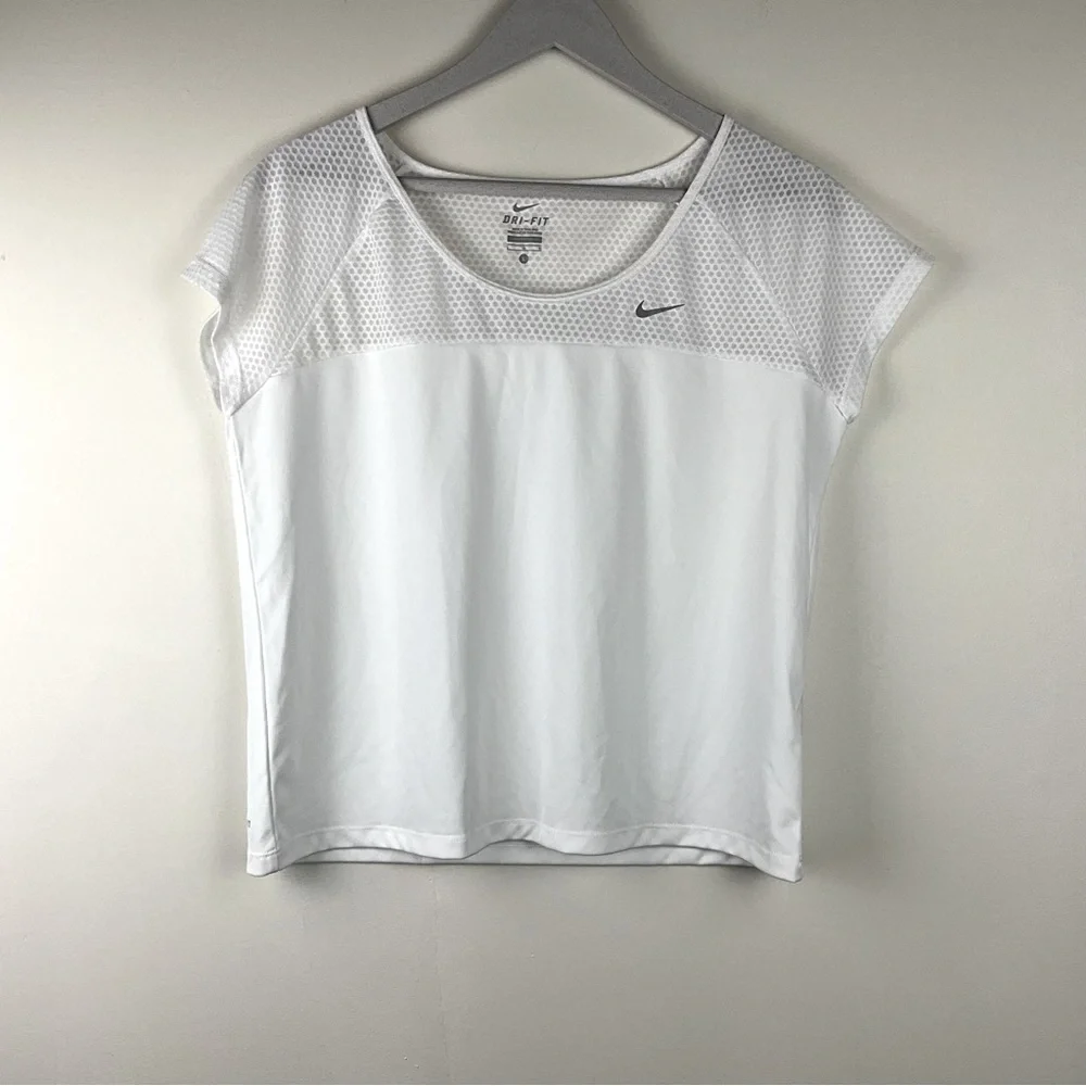 Nike DRI-FIT white TOP Women’s‎ Size L